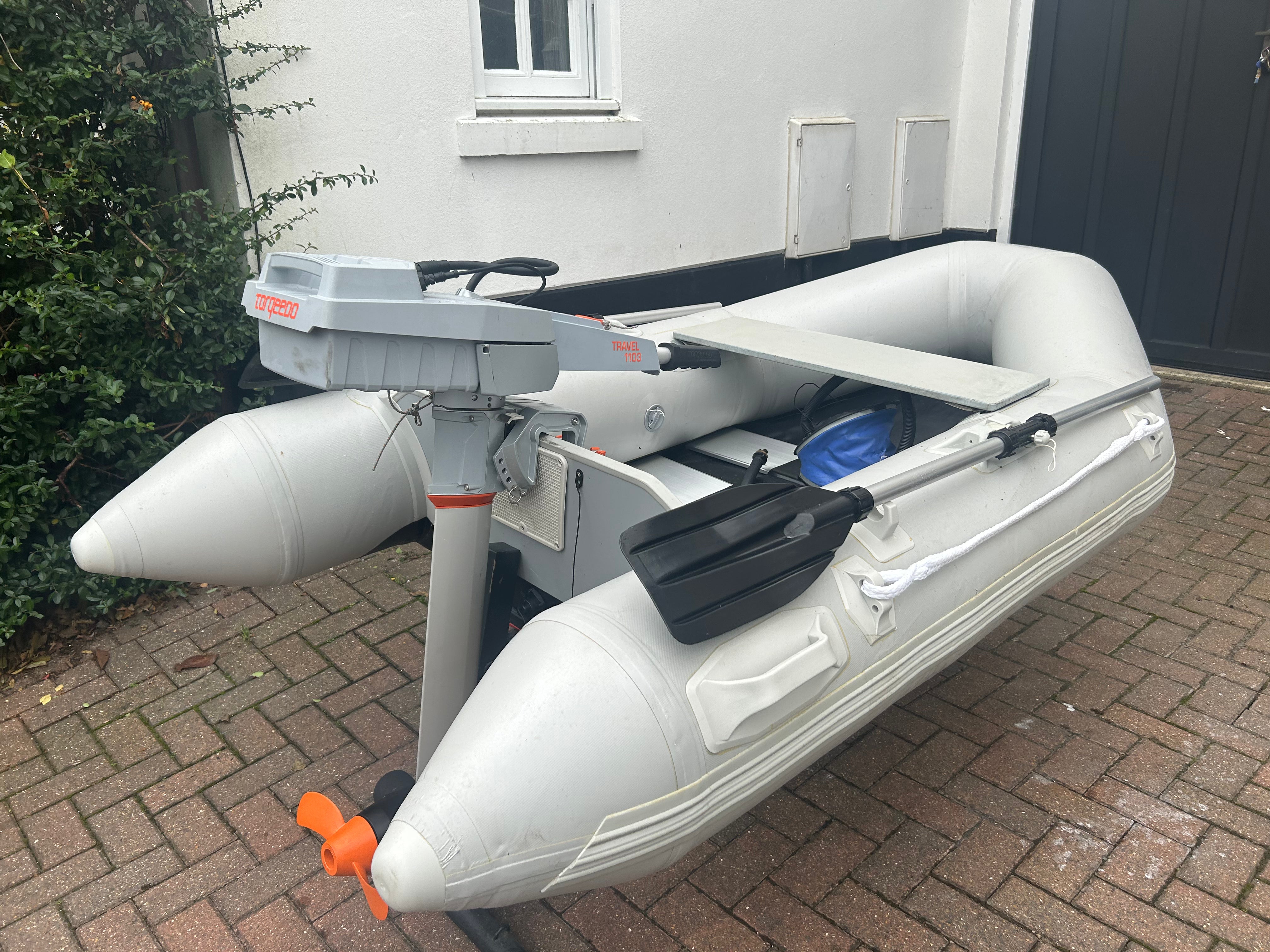 Inflatable dinghy 230 with torqeedo 1103 VGC - Cheapest in the UK ...